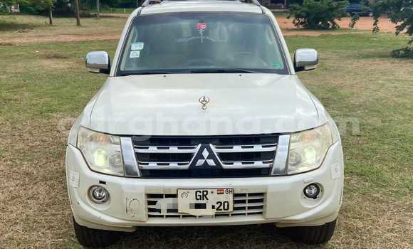 Buy Used Mitsubishi Pajero White Car in Accra in Greater Accra