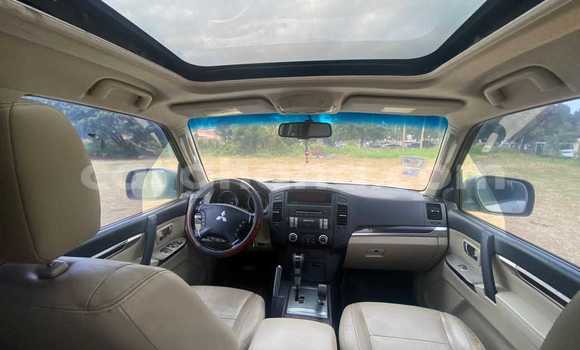 Buy Used Mitsubishi Pajero White Car in Accra in Greater Accra Buy Used Mitsubishi Pajero White Car in Accra in Greater Accra