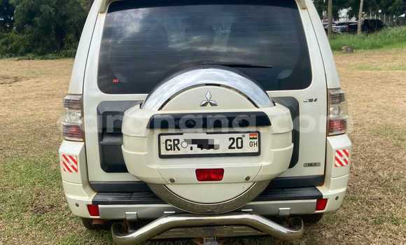 Buy Used Mitsubishi Pajero White Car in Accra in Greater Accra Buy Used Mitsubishi Pajero White Car in Accra in Greater Accra