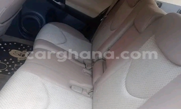 Buy Used Toyota RAV4 White Car in Accra in Greater Accra Buy Used Toyota RAV4 White Car in Accra in Greater Accra