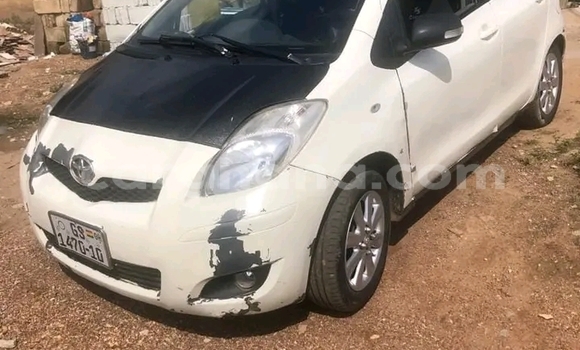 Buy Used Toyota Yaris White Car in Accra in Greater Accra Buy Used Toyota Yaris White Car in Accra in Greater Accra