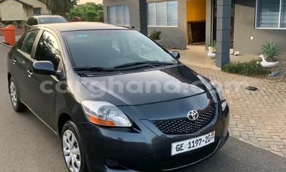 Ra Àlòkù Toyota Yaris Black Ọkọ̀ in Accra ni Greater Accra Ra Àlòkù Toyota Yaris Black Ọkọ̀ in Accra ni Greater Accra