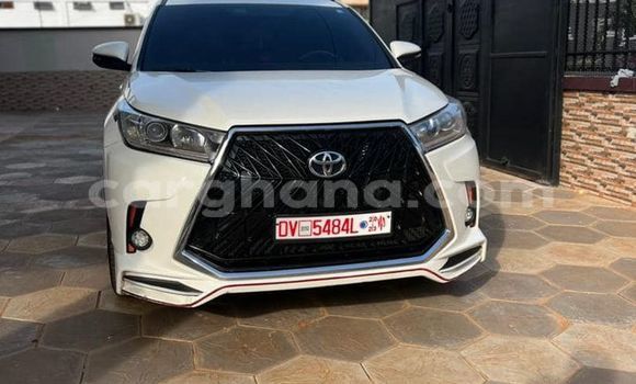 Ra Àlòkù Toyota Highlander Black Ọkọ̀ in Accra ni Greater Accra Ra Àlòkù Toyota Highlander Black Ọkọ̀ in Accra ni Greater Accra