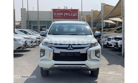 Ra Imported Mitsubishi L200 funfun Ọkọ̀ in Import - Dubai ni Ashanti Ra Imported Mitsubishi L200 funfun Ọkọ̀ in Import - Dubai ni Ashanti