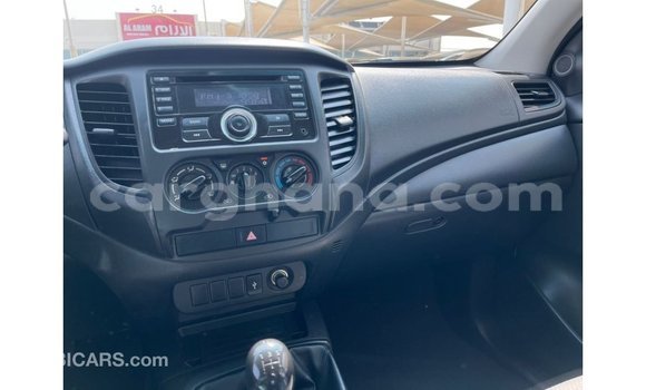 Ra Imported Mitsubishi L200 funfun Ọkọ̀ in Import - Dubai ni Ashanti Ra Imported Mitsubishi L200 funfun Ọkọ̀ in Import - Dubai ni Ashanti