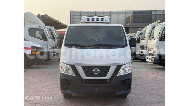 Big with watermark nissan urvan ashanti import dubai 57018