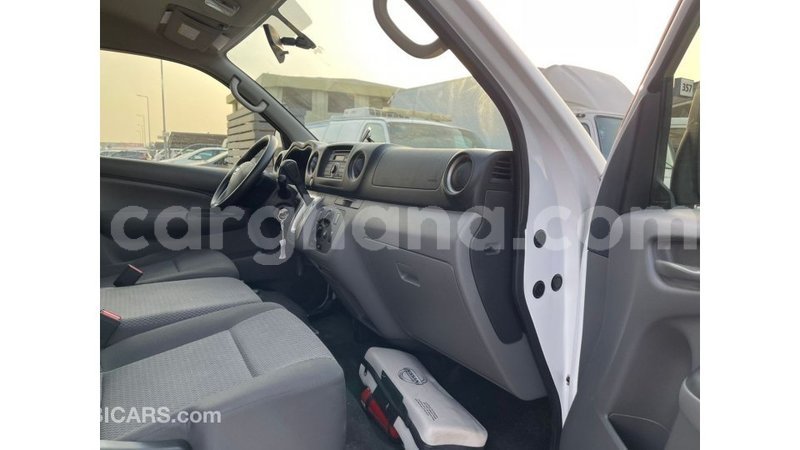 Big with watermark nissan urvan ashanti import dubai 57018