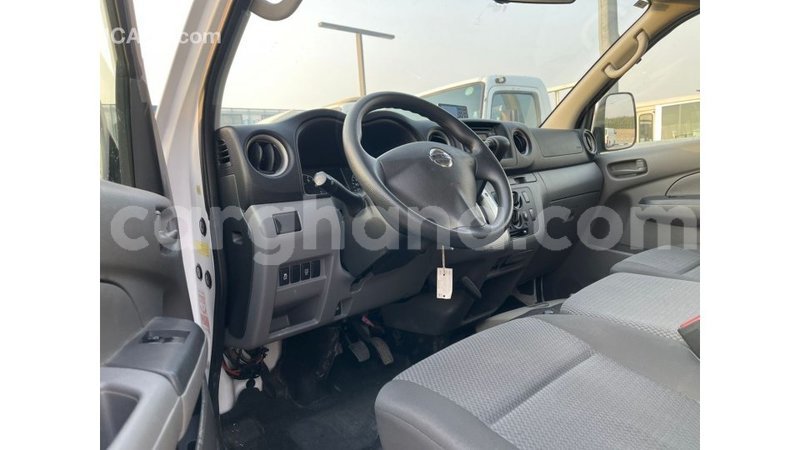 Big with watermark nissan urvan ashanti import dubai 57018