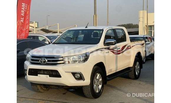 Buy Import Toyota Hilux White Car in Import - Dubai in Ashanti Buy Import Toyota Hilux White Car in Import - Dubai in Ashanti