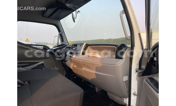 Buy Import Mitsubishi i White Car in Import - Dubai in Ashanti Buy Import Mitsubishi i White Car in Import - Dubai in Ashanti