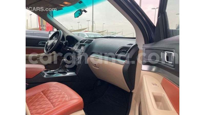 Big with watermark ford explorer ashanti import dubai 57042