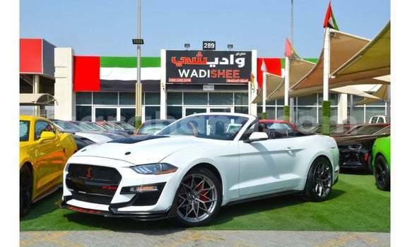 Sayi Imported Ford Mustang White Mota in Import - Dubai a Ashanti