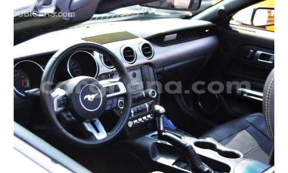Ra Imported Ford Mustang funfun Ọkọ̀ in Import - Dubai ni Ashanti Ra Imported Ford Mustang funfun Ọkọ̀ in Import - Dubai ni Ashanti