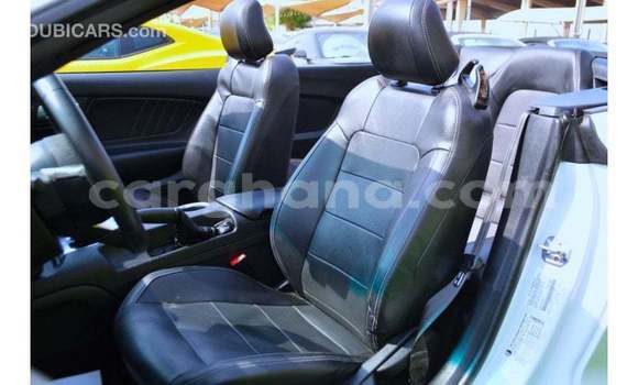 Ra Imported Ford Mustang funfun Ọkọ̀ in Import - Dubai ni Ashanti Ra Imported Ford Mustang funfun Ọkọ̀ in Import - Dubai ni Ashanti