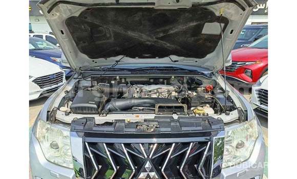 Buy Import Mitsubishi Pajero Silver Car in Import - Dubai in Ashanti Buy Import Mitsubishi Pajero Silver Car in Import - Dubai in Ashanti
