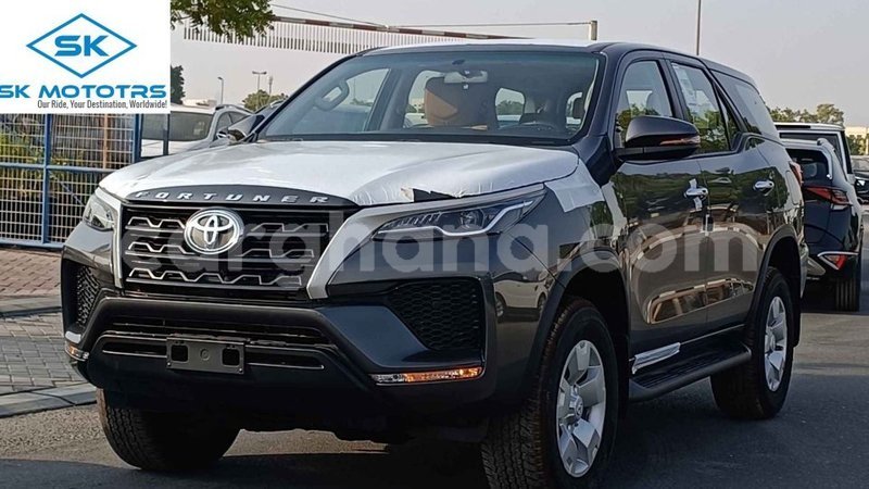 Big with watermark toyota fortuner ashanti import dubai 57053