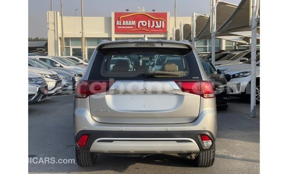 Sayi Imported Mitsubishi Outlander Azurfa Mota in Import - Dubai a Ashanti Sayi Imported Mitsubishi Outlander Azurfa Mota in Import - Dubai a Ashanti