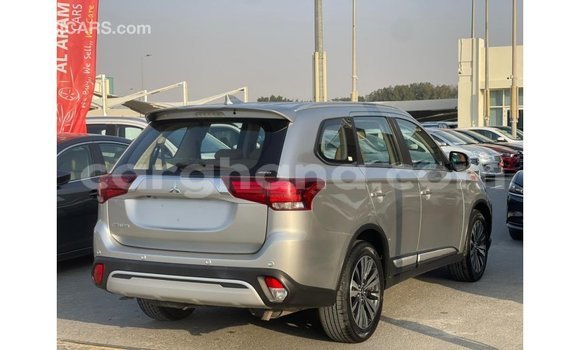 Sayi Imported Mitsubishi Outlander Azurfa Mota in Import - Dubai a Ashanti Sayi Imported Mitsubishi Outlander Azurfa Mota in Import - Dubai a Ashanti