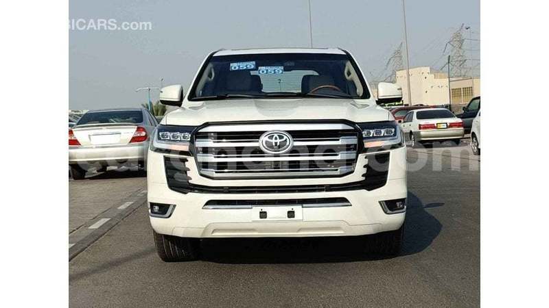 Big with watermark toyota land cruiser ashanti import dubai 57060