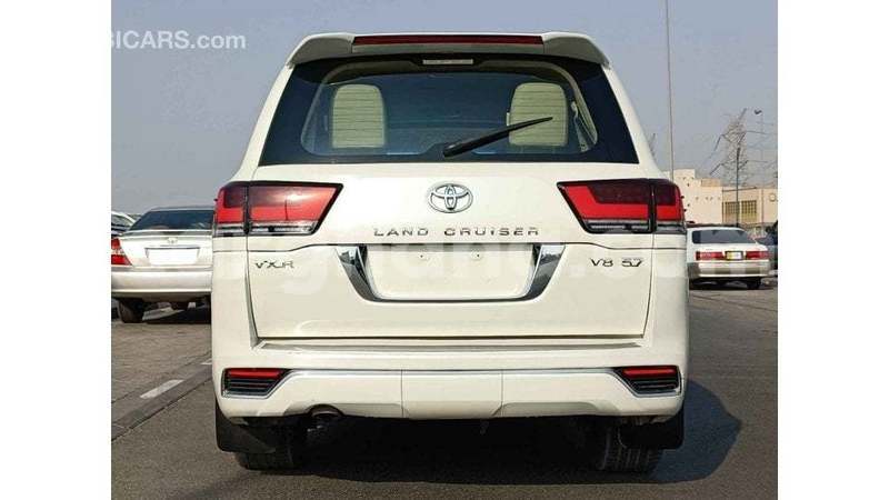 Big with watermark toyota land cruiser ashanti import dubai 57060