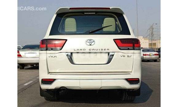 Buy Import Toyota Land Cruiser White Car in Import - Dubai in Ashanti Buy Import Toyota Land Cruiser White Car in Import - Dubai in Ashanti