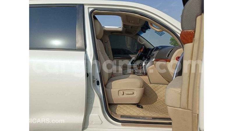 Big with watermark toyota land cruiser ashanti import dubai 57060