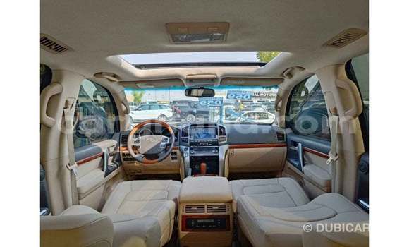 Buy Import Toyota Land Cruiser White Car in Import - Dubai in Ashanti Buy Import Toyota Land Cruiser White Car in Import - Dubai in Ashanti
