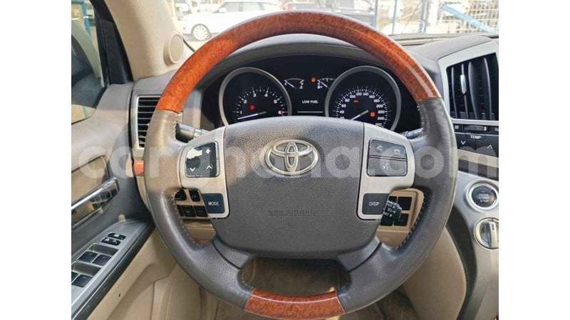 Big with watermark toyota land cruiser ashanti import dubai 57060