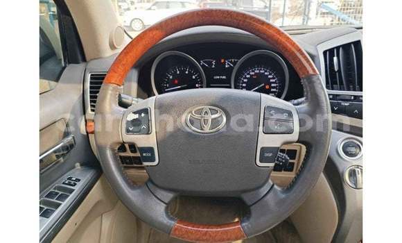 Buy Import Toyota Land Cruiser White Car in Import - Dubai in Ashanti Buy Import Toyota Land Cruiser White Car in Import - Dubai in Ashanti