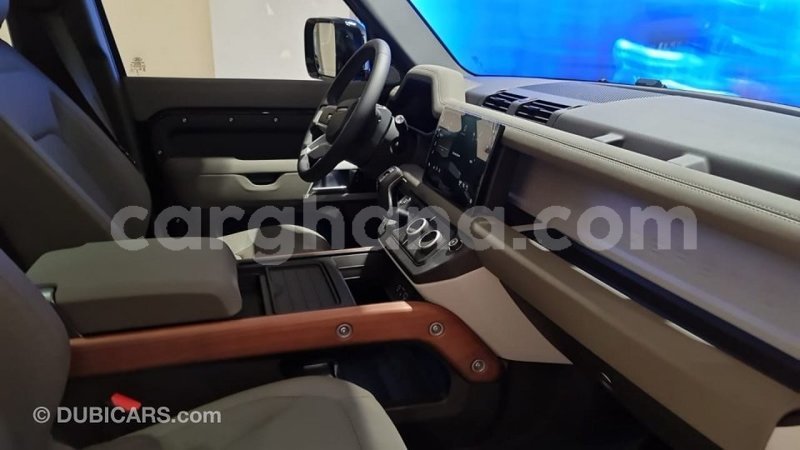 Big with watermark land rover defender ashanti import dubai 57062