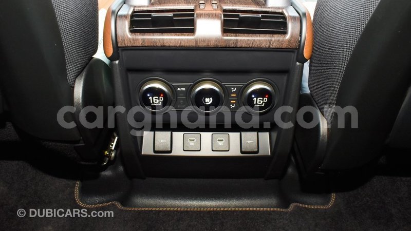 Big with watermark land rover defender ashanti import dubai 57063