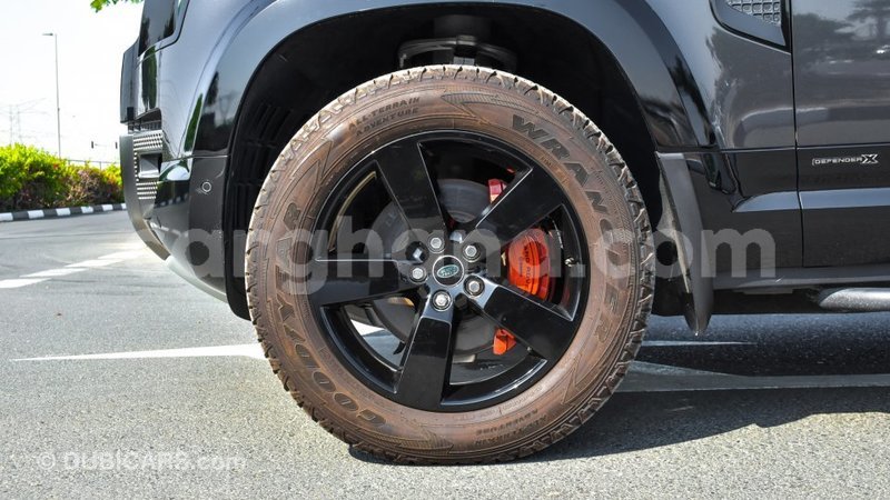 Big with watermark land rover defender ashanti import dubai 57063