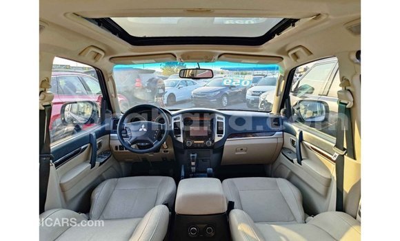 Buy Import Mitsubishi Pajero White Car in Import - Dubai in Ashanti Buy Import Mitsubishi Pajero White Car in Import - Dubai in Ashanti