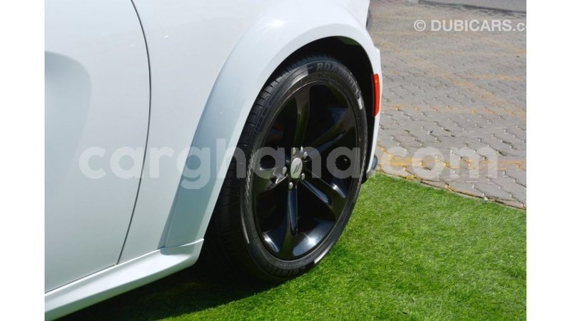 Big with watermark dodge charger ashanti import dubai 57066