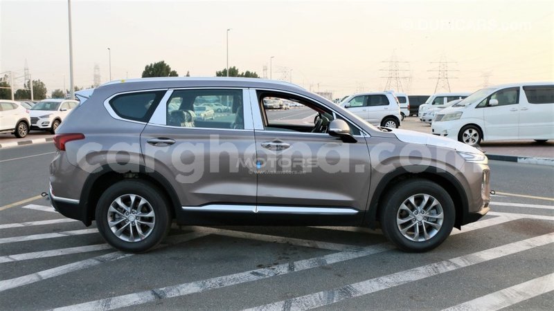 Big with watermark hyundai santa fe ashanti import dubai 10591