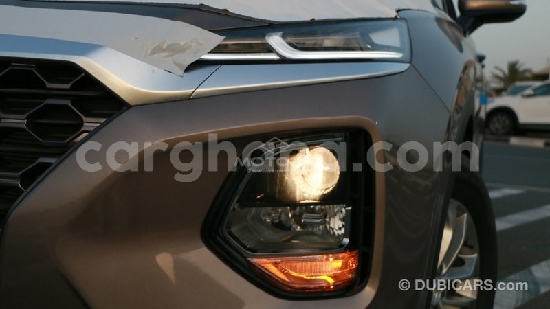 Big with watermark hyundai santa fe ashanti import dubai 10591