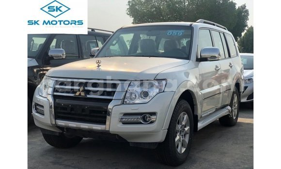 Sayi Imported Mitsubishi Pajero White Mota in Import - Dubai a Ashanti Sayi Imported Mitsubishi Pajero White Mota in Import - Dubai a Ashanti