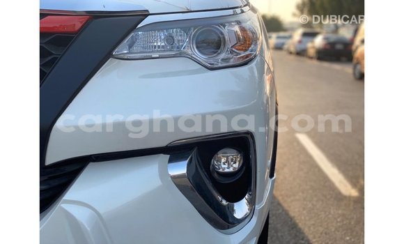 Buy Import Toyota Fortuner White Car in Import - Dubai in Ashanti Buy Import Toyota Fortuner White Car in Import - Dubai in Ashanti