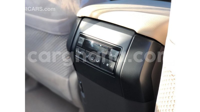 Big with watermark toyota prado ashanti import dubai 10605