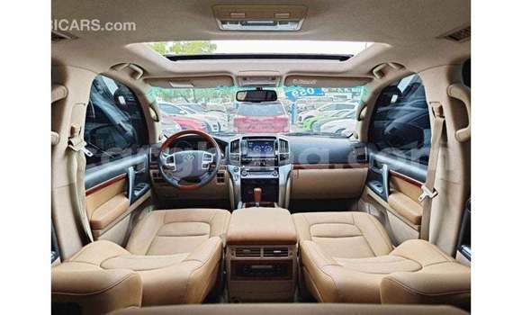 Buy Import Toyota Land Cruiser White Car in Import - Dubai in Ashanti Buy Import Toyota Land Cruiser White Car in Import - Dubai in Ashanti