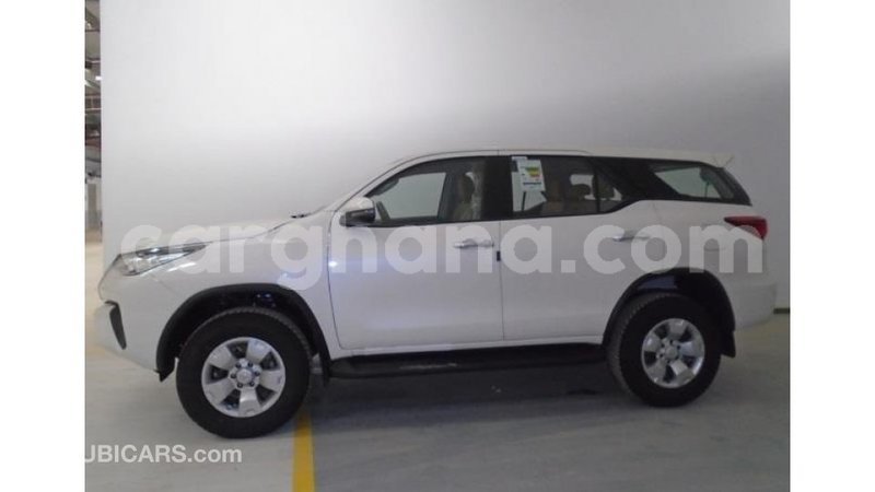 Big with watermark toyota fortuner ashanti import dubai 10607