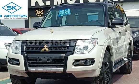 Ra Imported Mitsubishi Pajero funfun Ọkọ̀ in Import - Dubai ni Ashanti