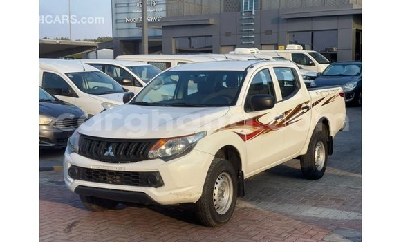 Buy Import Mitsubishi L200 White Car in Import - Dubai in Ashanti Buy Import Mitsubishi L200 White Car in Import - Dubai in Ashanti