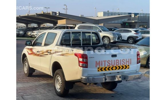 Buy Import Mitsubishi L200 White Car in Import - Dubai in Ashanti Buy Import Mitsubishi L200 White Car in Import - Dubai in Ashanti