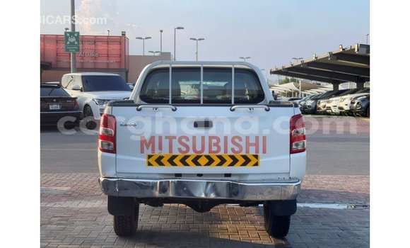 Buy Import Mitsubishi L200 White Car in Import - Dubai in Ashanti Buy Import Mitsubishi L200 White Car in Import - Dubai in Ashanti