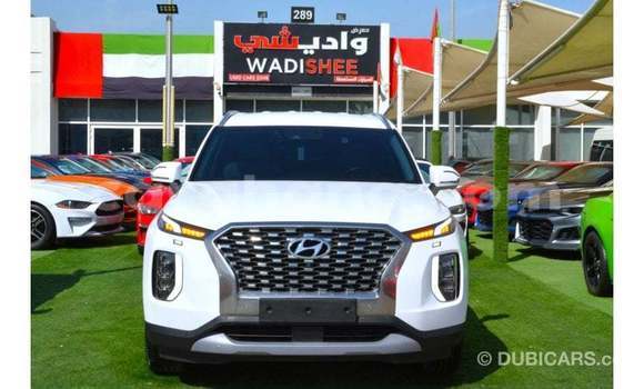 Ra Imported Hyundai Accent funfun Ọkọ̀ in Import - Dubai ni Ashanti Ra Imported Hyundai Accent funfun Ọkọ̀ in Import - Dubai ni Ashanti