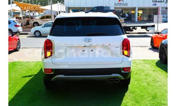 Ra Imported Hyundai Accent funfun Ọkọ̀ in Import - Dubai ni Ashanti Ra Imported Hyundai Accent funfun Ọkọ̀ in Import - Dubai ni Ashanti