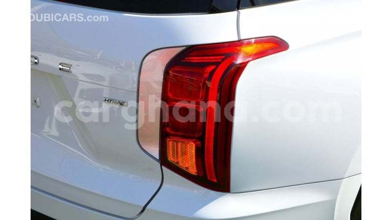 Big with watermark hyundai accent ashanti import dubai 57179