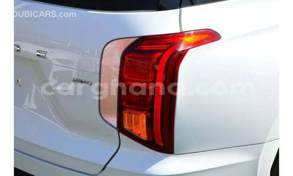 Ra Imported Hyundai Accent funfun Ọkọ̀ in Import - Dubai ni Ashanti Ra Imported Hyundai Accent funfun Ọkọ̀ in Import - Dubai ni Ashanti