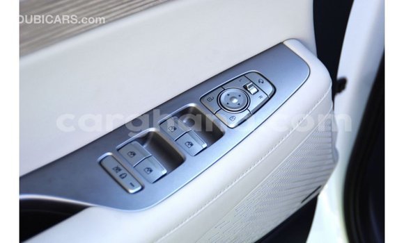 Ra Imported Hyundai Accent funfun Ọkọ̀ in Import - Dubai ni Ashanti Ra Imported Hyundai Accent funfun Ọkọ̀ in Import - Dubai ni Ashanti